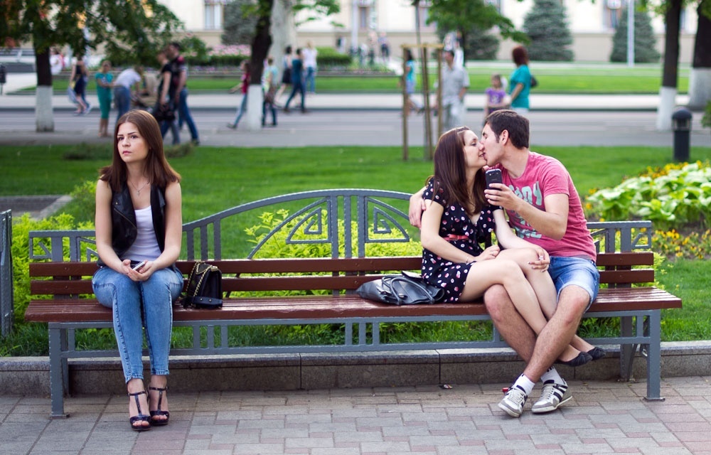 Публичный пикап в парке с русской девушкой