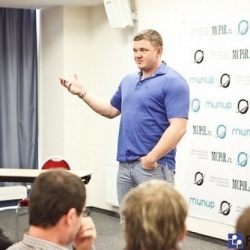 Основатель и ведущий бизнес — тренер проекта МЦПиР — Филипп Богачев.