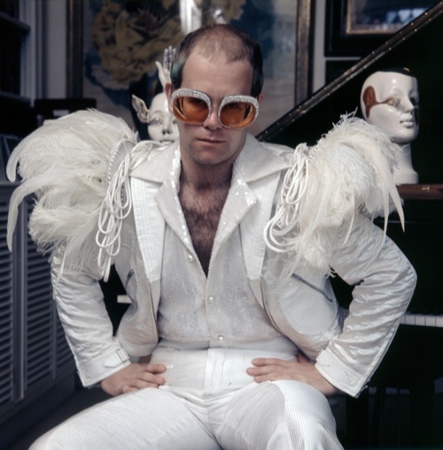 Источник фото: www.eltonjohn.com Источник фото официальный сайт Элтона Джона: http://www.eltonjohn.com