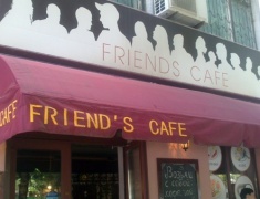 Friends Cafe: любви не случилось, случился бизнес-ланч